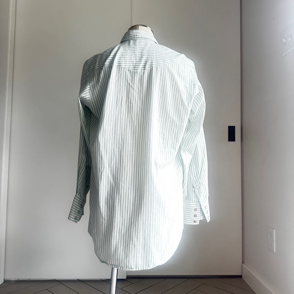 Karma Men's Mint Striped Button Down Shirt - Picture 3 of 5